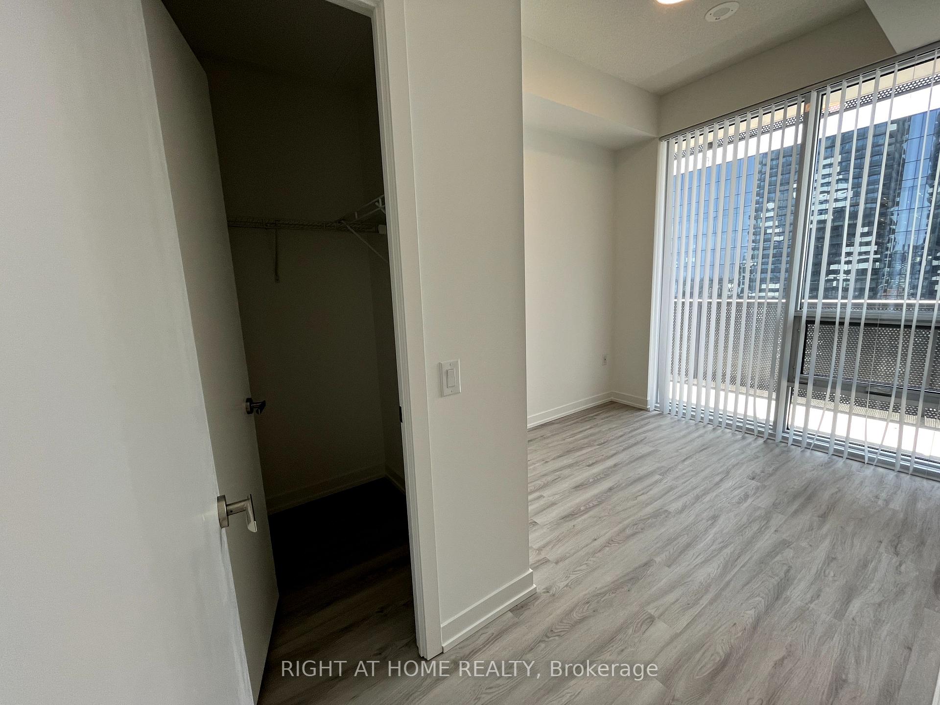 Photo 2 of Unit 3210, 55 Cooper Street, Toronto, Waterfront Communities — HOMEH