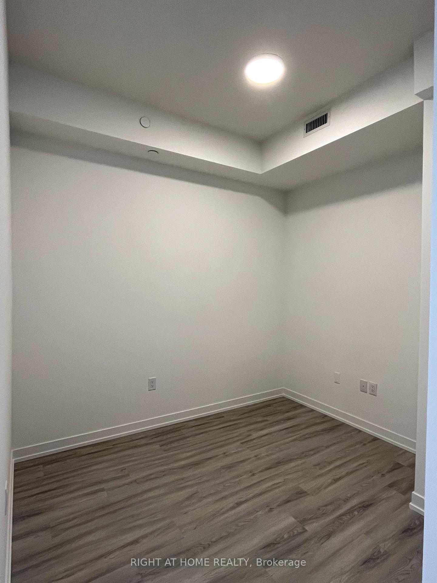 Photo 6 of Unit 3210, 55 Cooper Street, Toronto, Waterfront Communities — HOMEH