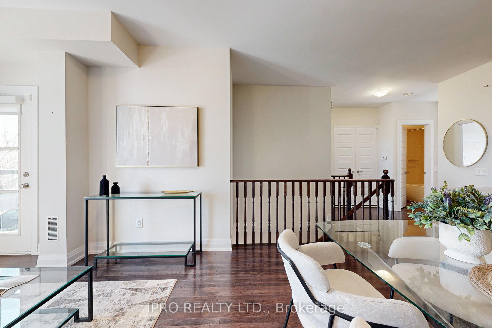 Photo 10 of Unit 38, 8167 Kipling Avenue, Vaughan, West Woodbridge — HOMEH