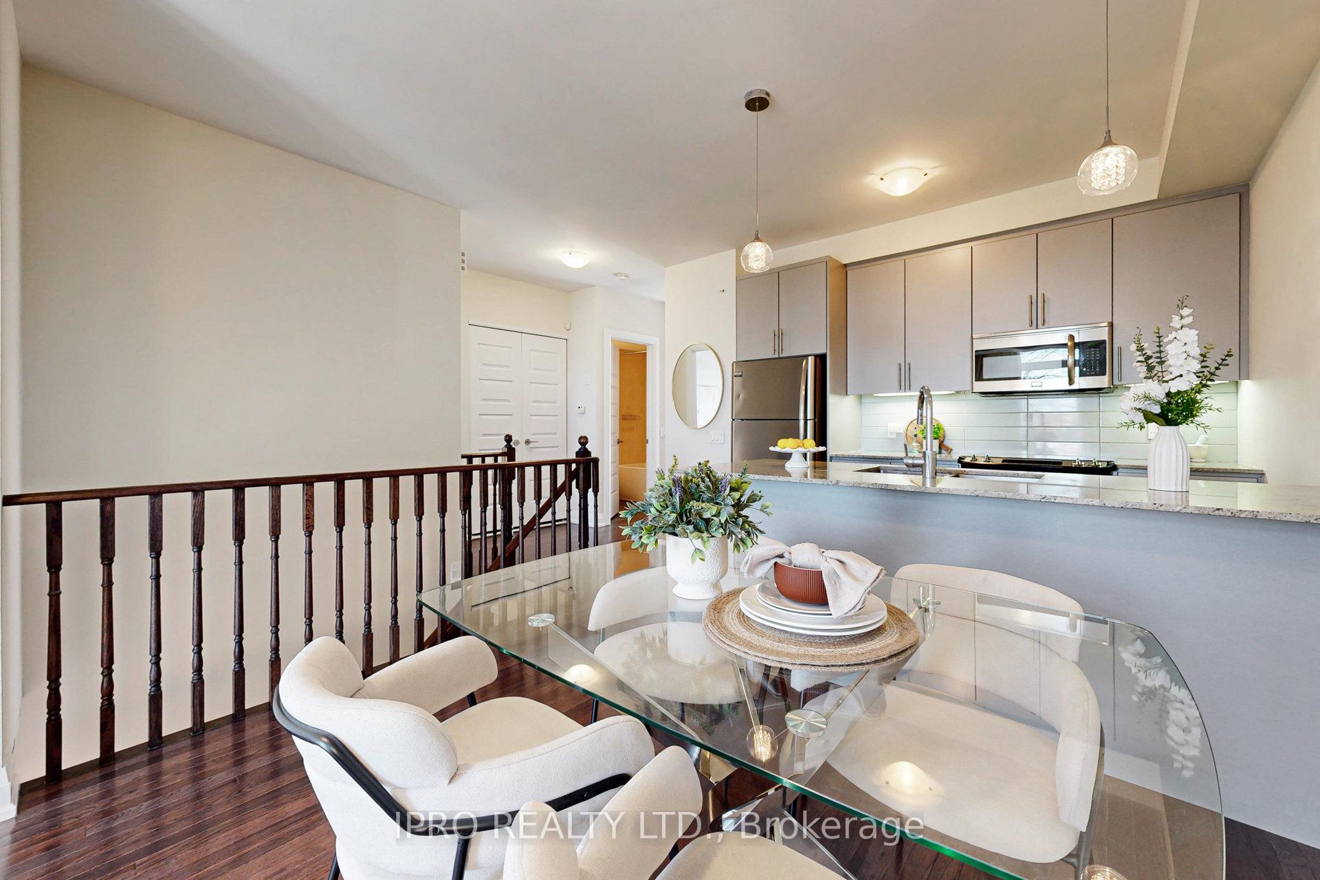Photo 9 of Unit 38, 8167 Kipling Avenue, Vaughan, West Woodbridge — HOMEH