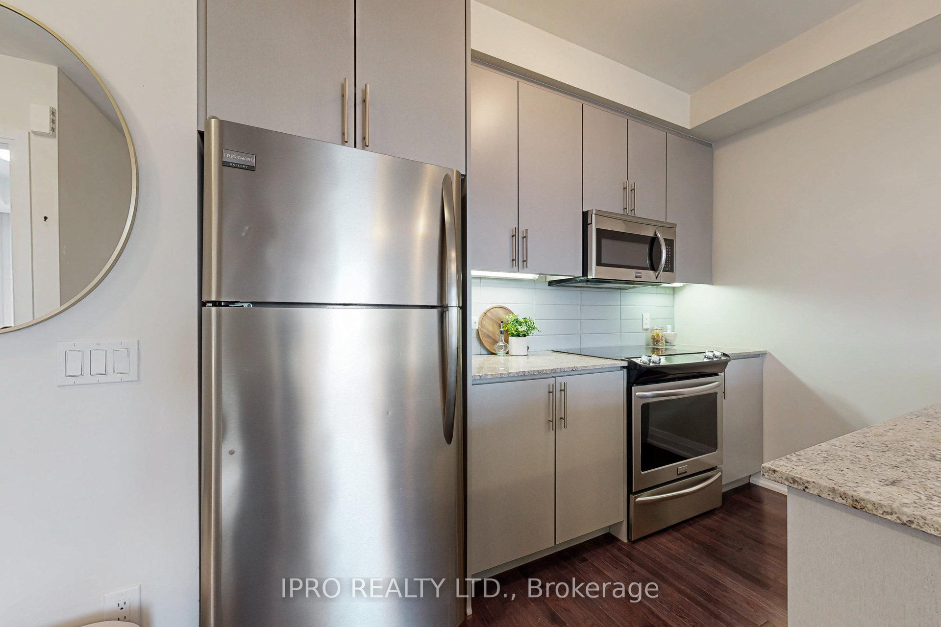 Photo 11 of Unit 38, 8167 Kipling Avenue, Vaughan, West Woodbridge — HOMEH