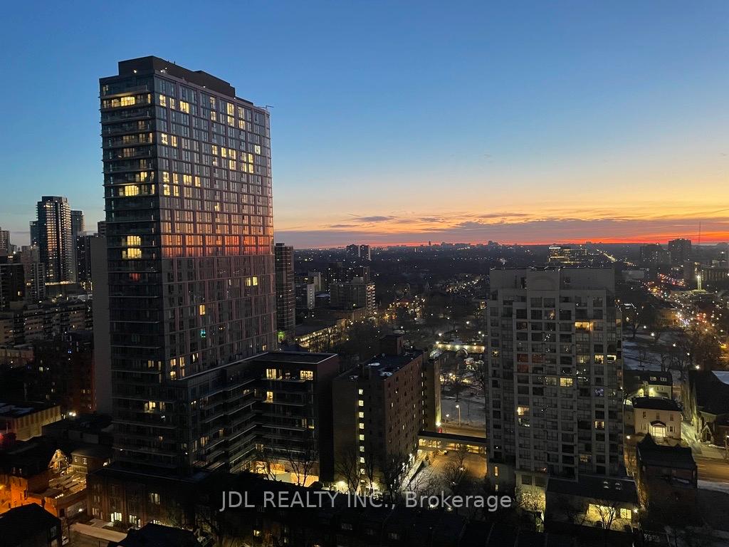 Photo 9 of Unit 2105master, 89 Mcgill Street, Toronto, Church-Yonge Corridor — HOMEH