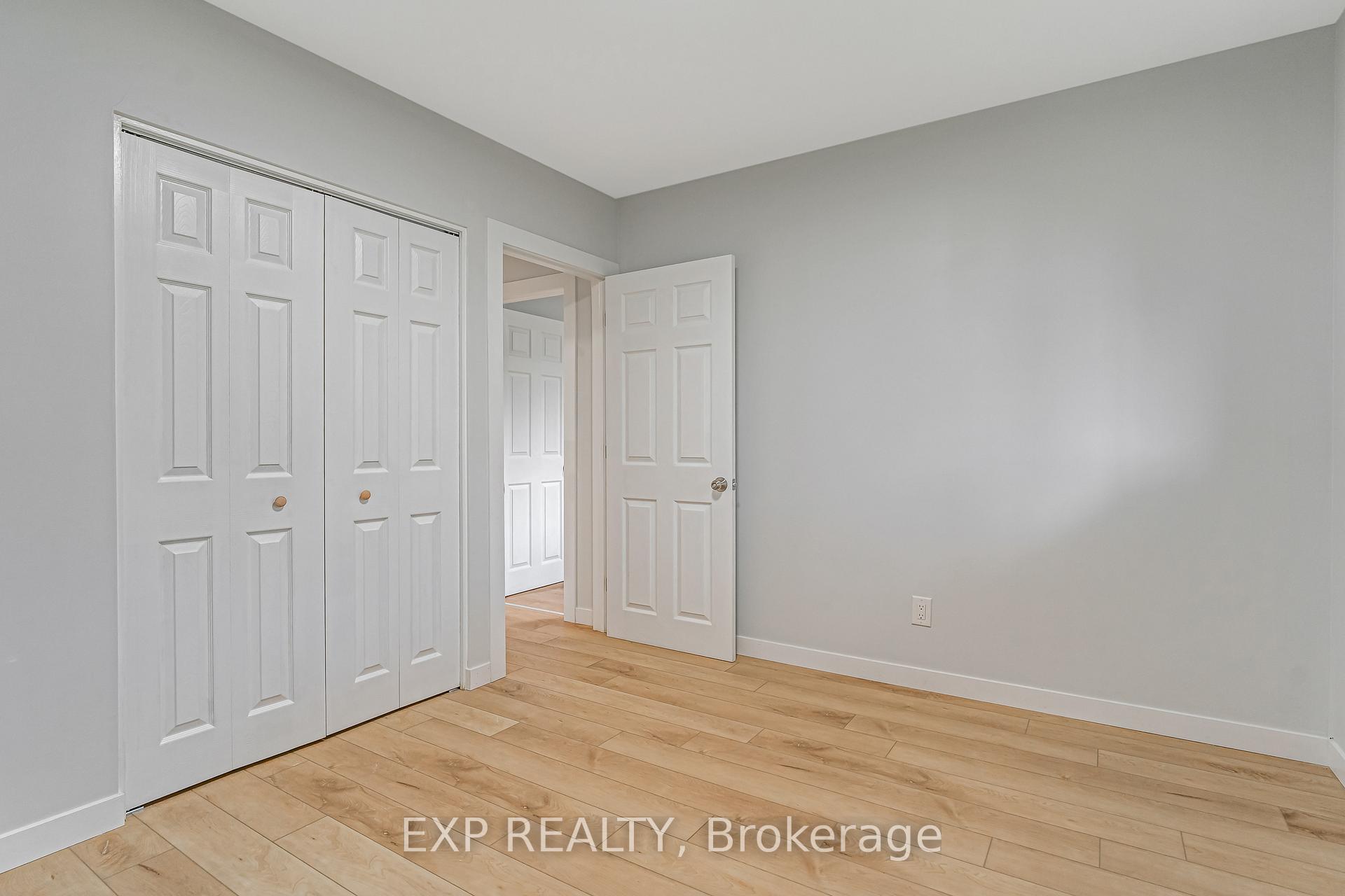 Photo 15 of 110 Fieldrow Street, Ottawa, Meadowlands/Crestview — HOMEH