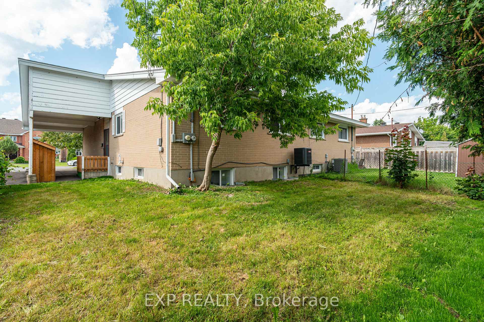 Photo 21 of 110 Fieldrow Street, Ottawa, Meadowlands/Crestview — HOMEH