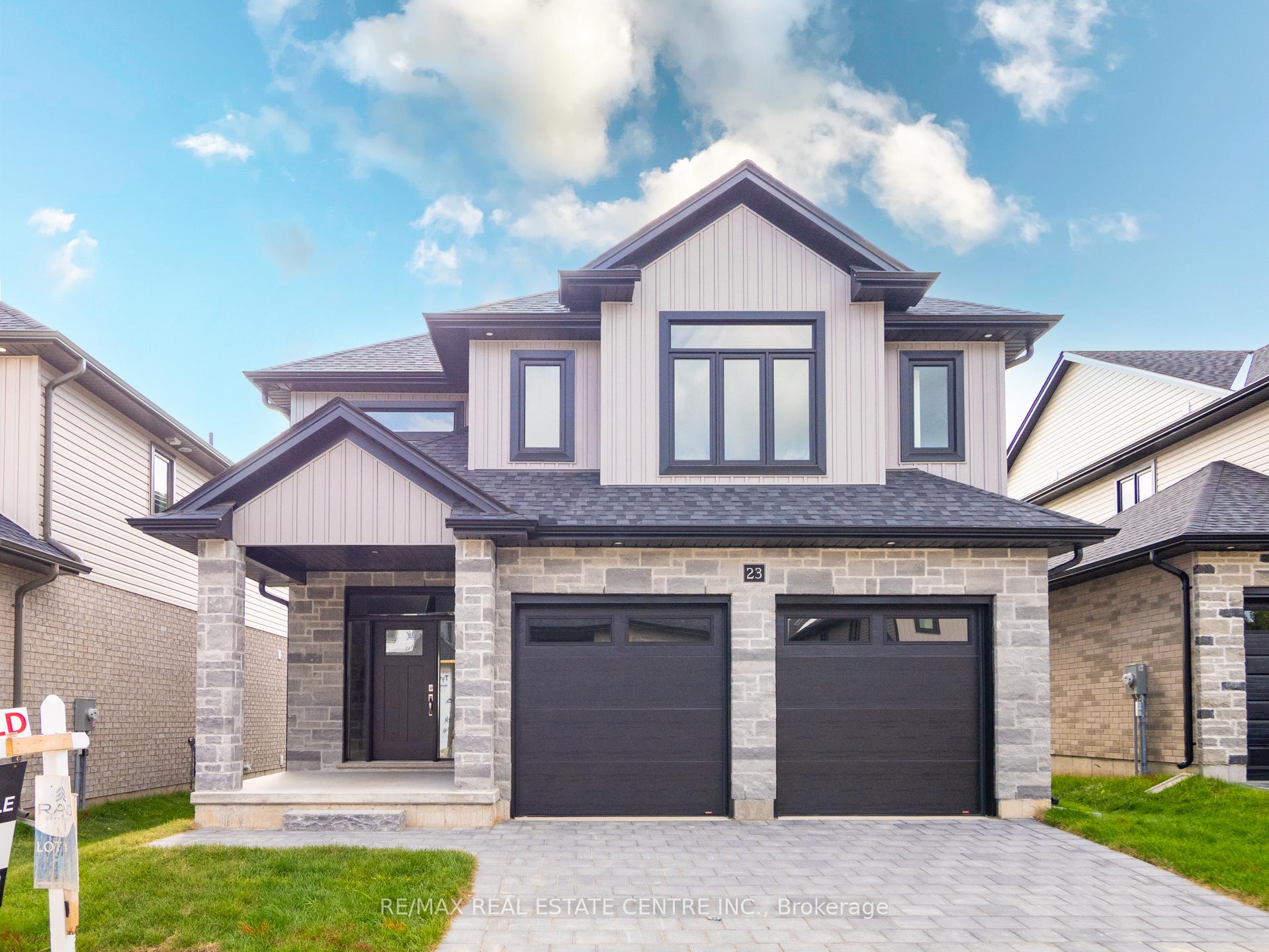 Photo 1 of Unit 7, 7966 Fallon Drive, Lucan Biddulph, Granton — HOMEH