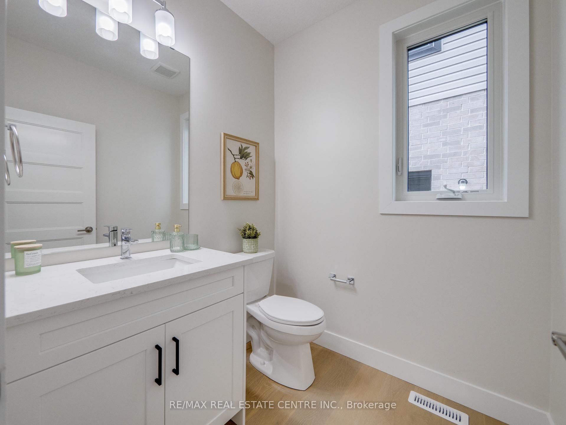 Photo 5 of Unit 7, 7966 Fallon Drive, Lucan Biddulph, Granton — HOMEH