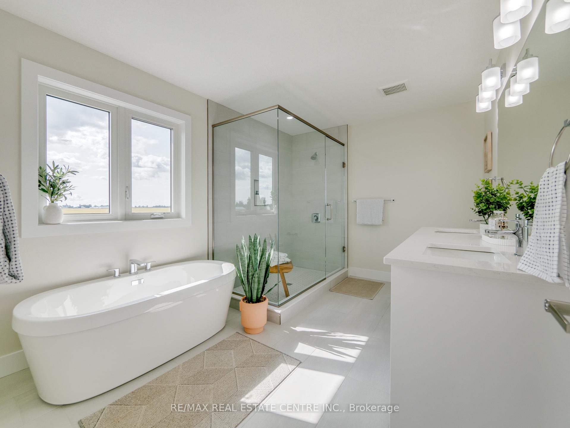 Photo 15 of Unit 7, 7966 Fallon Drive, Lucan Biddulph, Granton — HOMEH