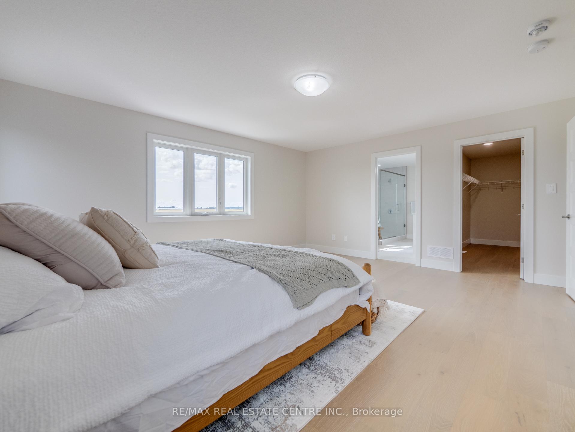 Photo 19 of Unit 7, 7966 Fallon Drive, Lucan Biddulph, Granton — HOMEH