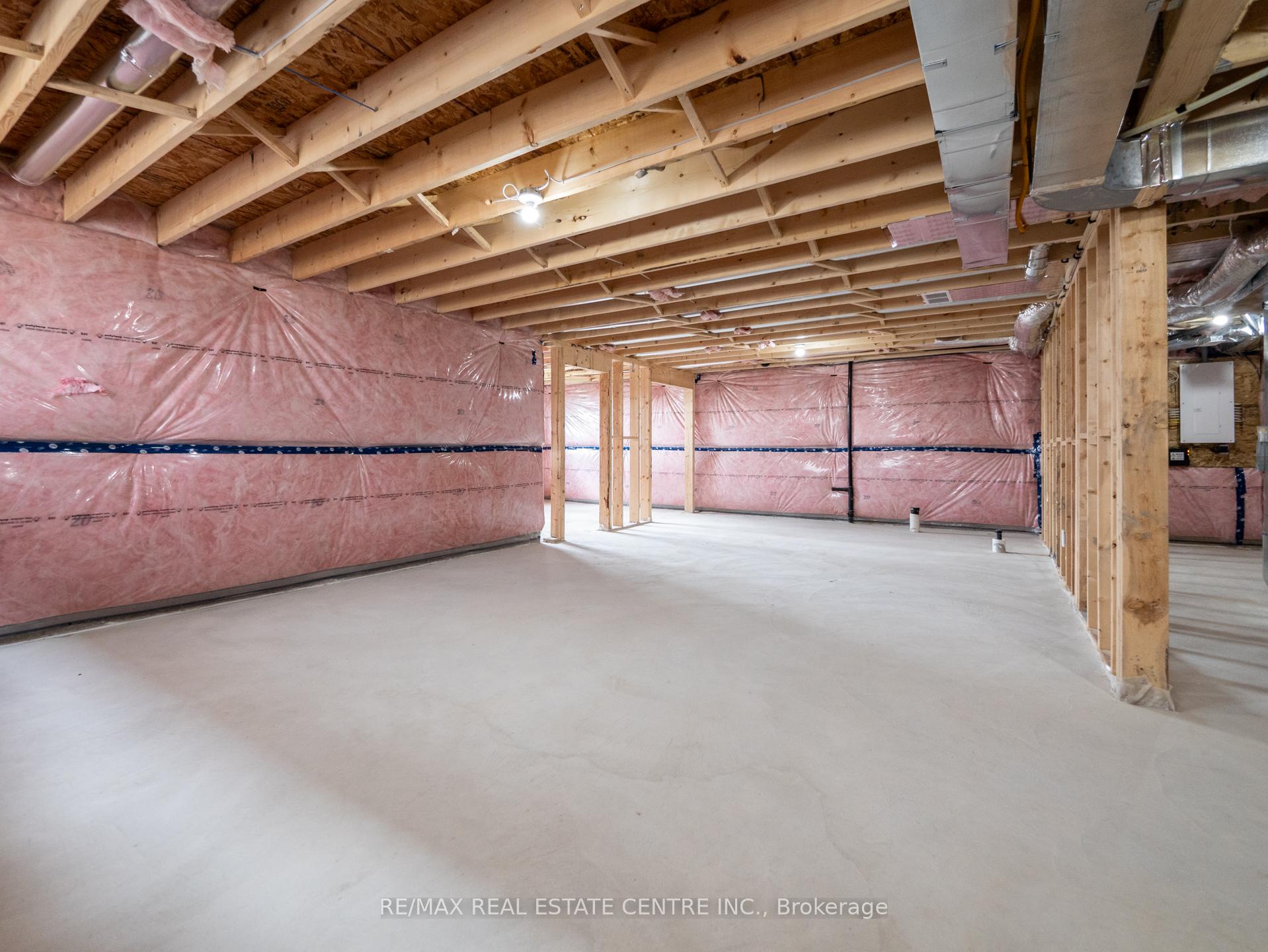 Photo 29 of Unit 7, 7966 Fallon Drive, Lucan Biddulph, Granton — HOMEH