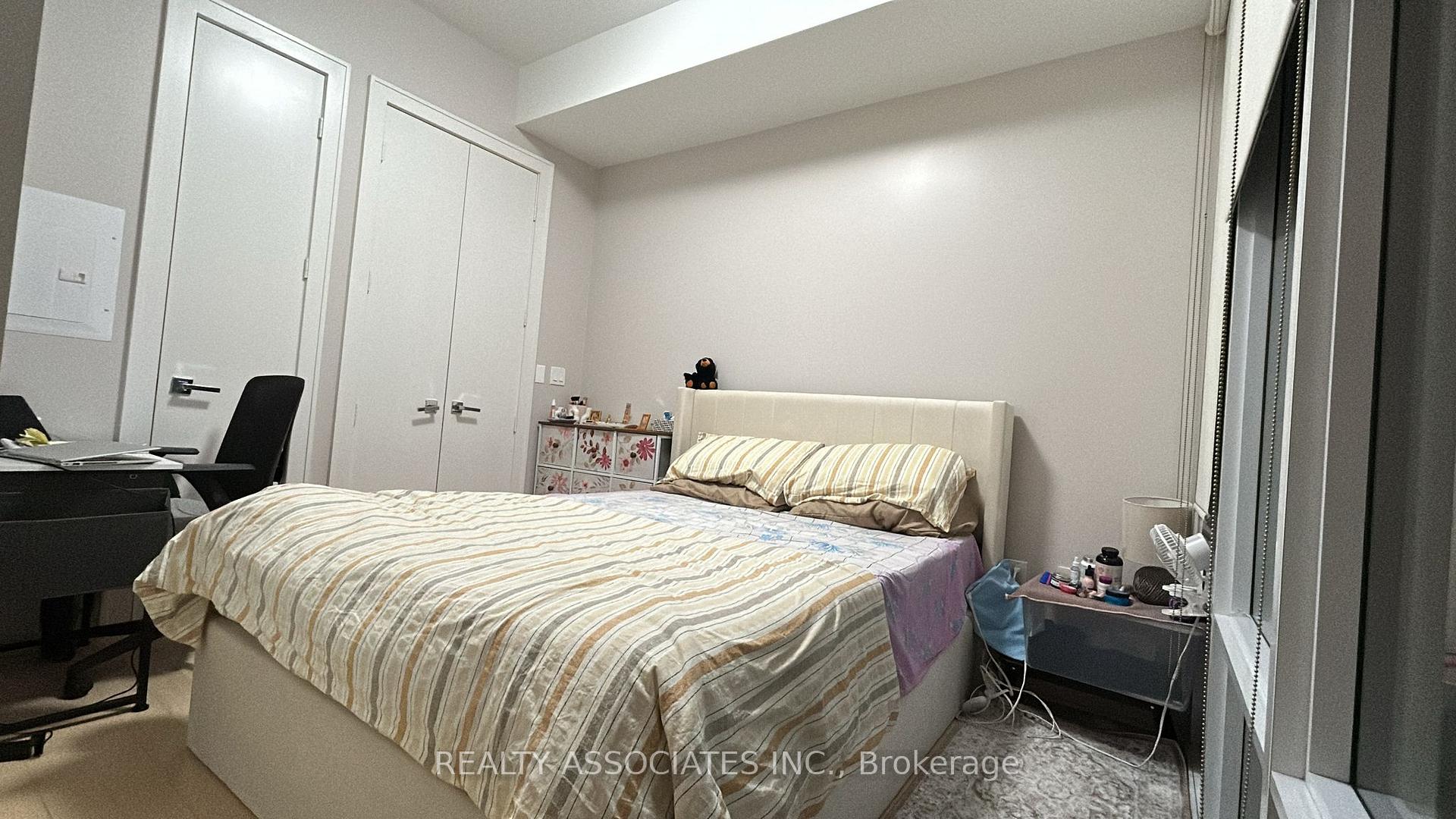 Photo 6 of Unit 725, 29 Queens Quay E, Toronto, Waterfront Communities — HOMEH