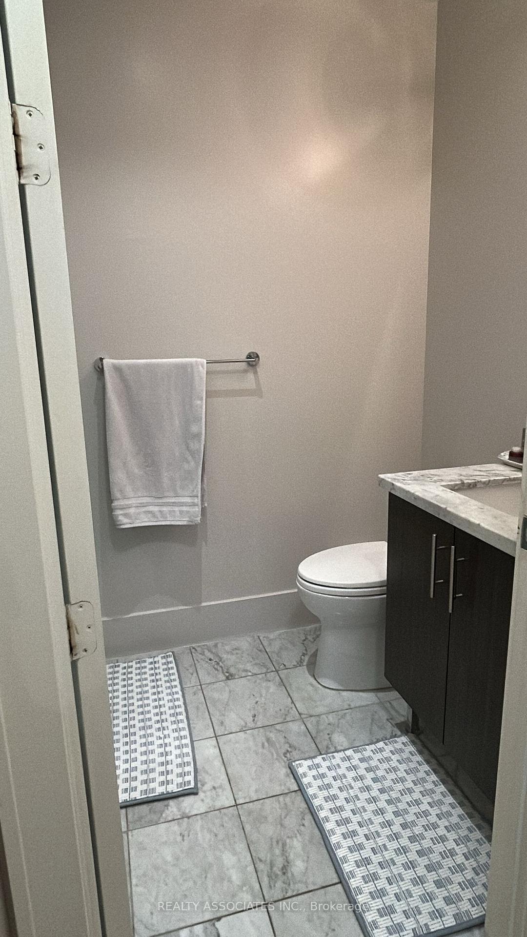 Photo 12 of Unit 725, 29 Queens Quay E, Toronto, Waterfront Communities — HOMEH