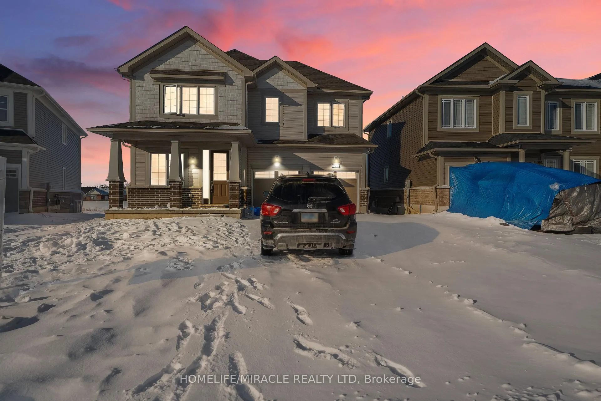 Front of 80 Golf links Drive