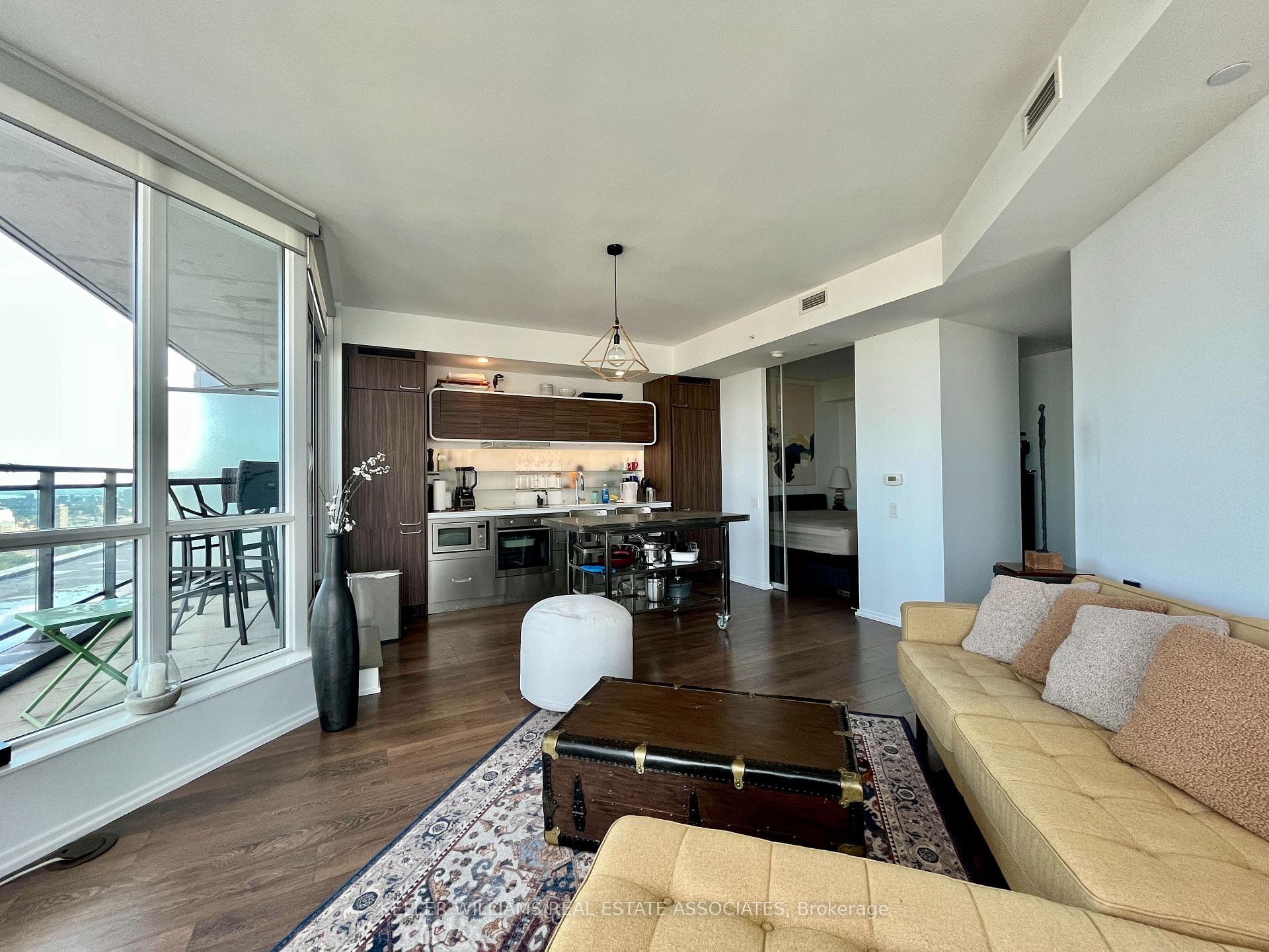 Photo 17 of Unit #3815, 45 Charles Street E, Toronto, Church-Yonge Corridor — HOMEH