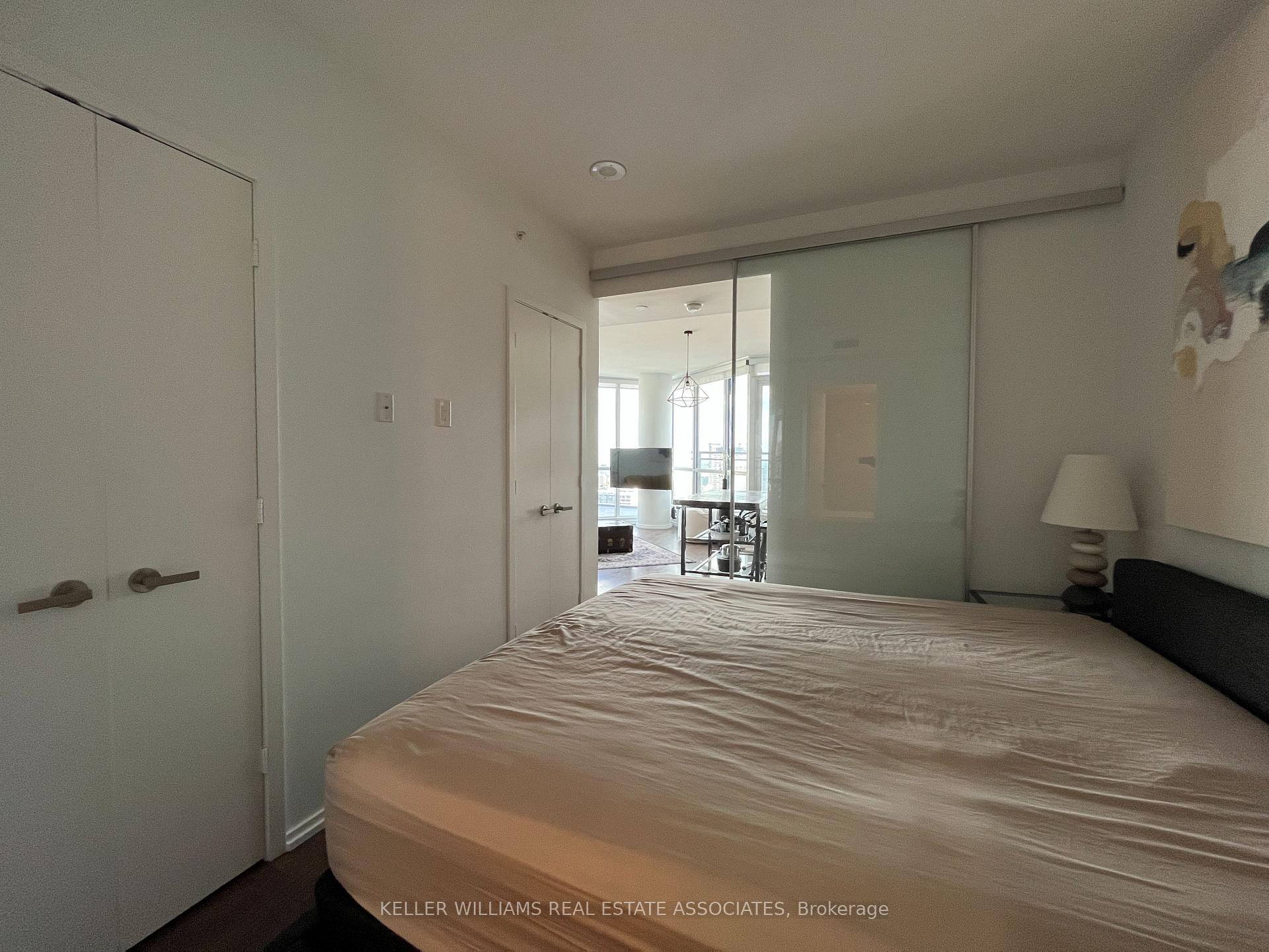 Photo 26 of Unit #3815, 45 Charles Street E, Toronto, Church-Yonge Corridor — HOMEH