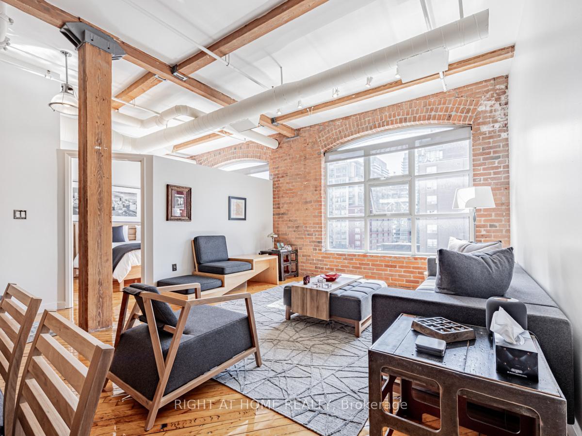 Photo 1 of Unit 606, 90 Sherbourne Street, Toronto, Moss Park — HOMEH