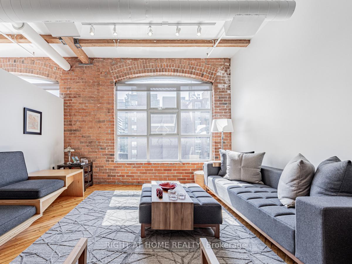 Photo 2 of Unit 606, 90 Sherbourne Street, Toronto, Moss Park — HOMEH