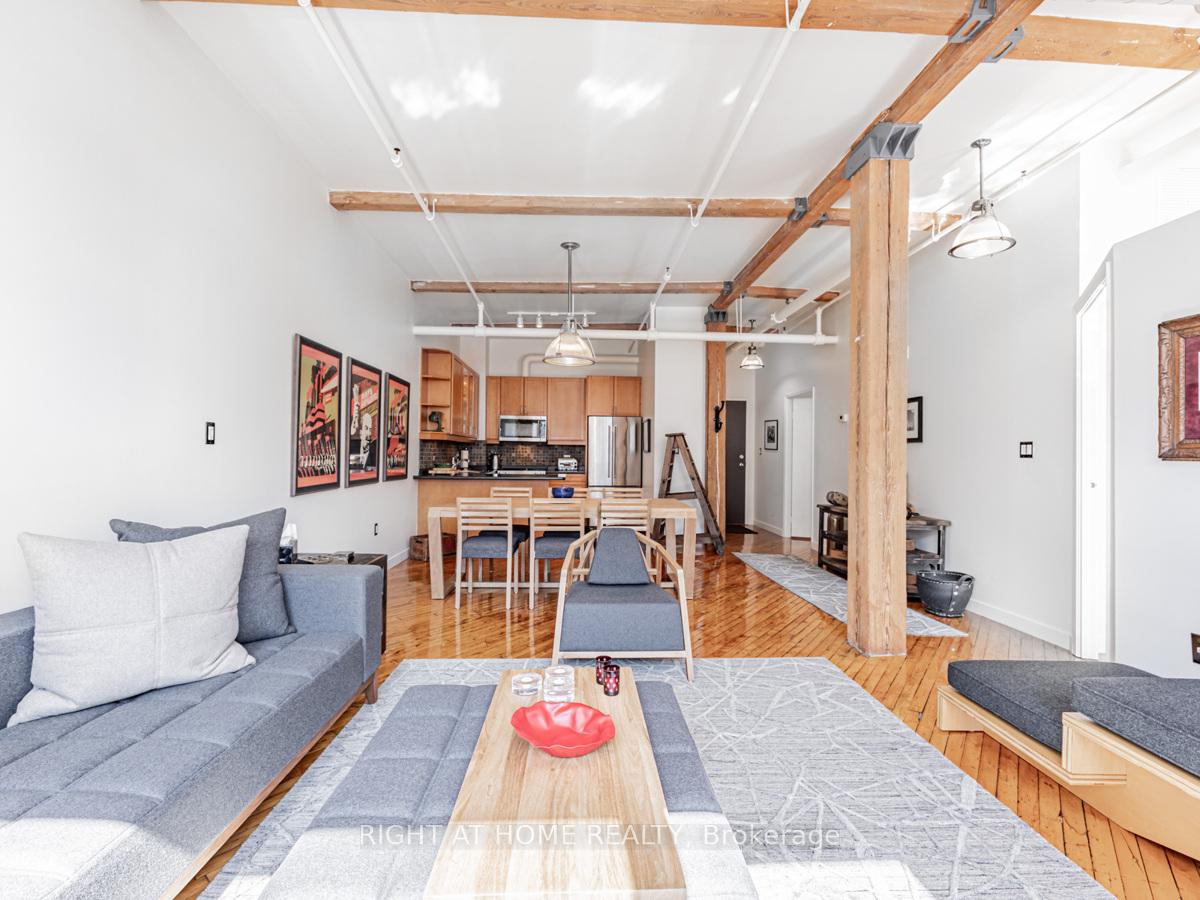Photo 6 of Unit 606, 90 Sherbourne Street, Toronto, Moss Park — HOMEH