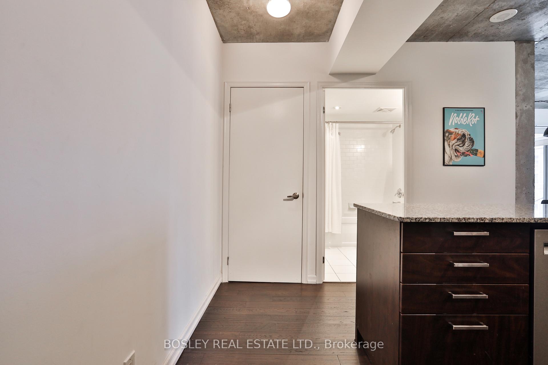 Photo 2 of Unit 1706, 22 Wellesley Street E, Toronto, Church-Yonge Corridor — HOMEH