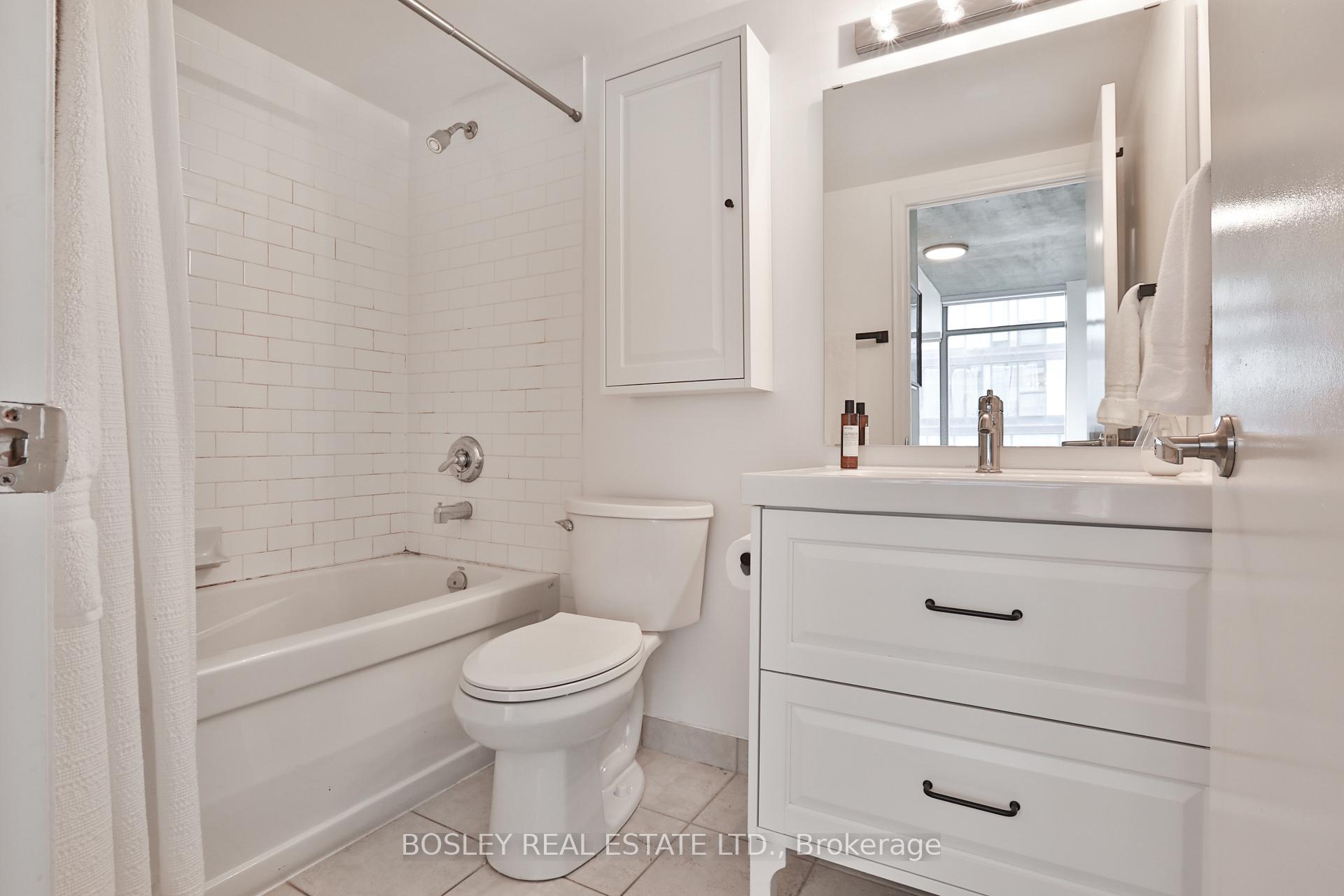 Photo 15 of Unit 1706, 22 Wellesley Street E, Toronto, Church-Yonge Corridor — HOMEH