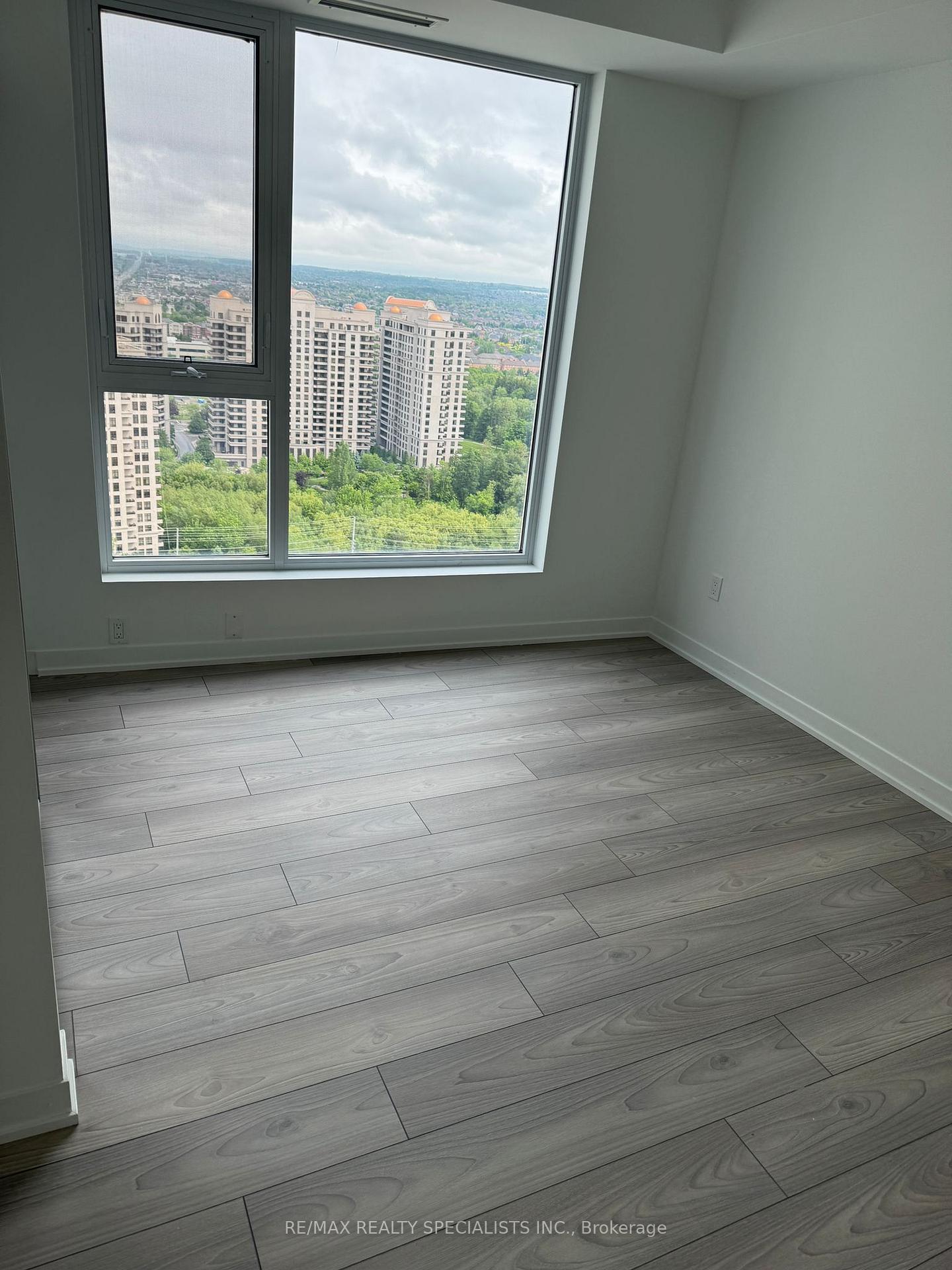 Photo 10 of Unit 2303, 474 Caldari Road, Vaughan, Concord — HOMEH