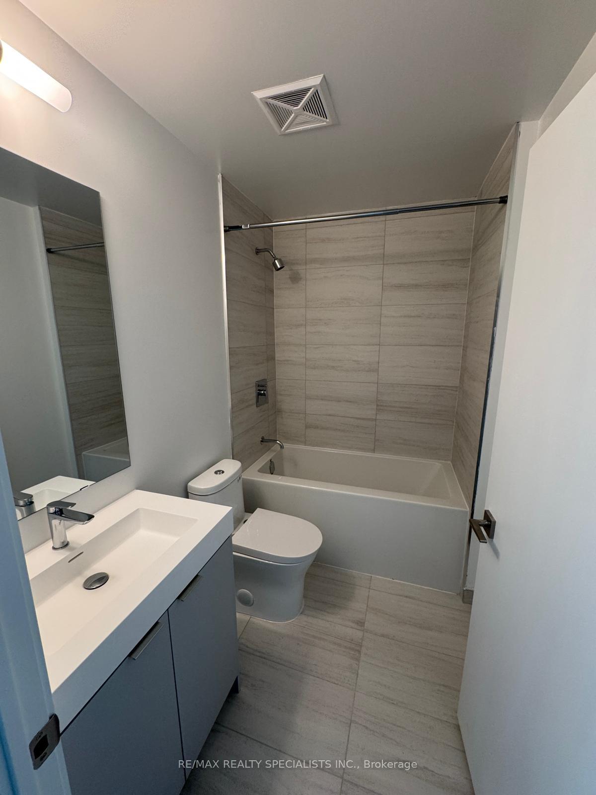 Photo 6 of Unit 2303, 474 Caldari Road, Vaughan, Concord — HOMEH