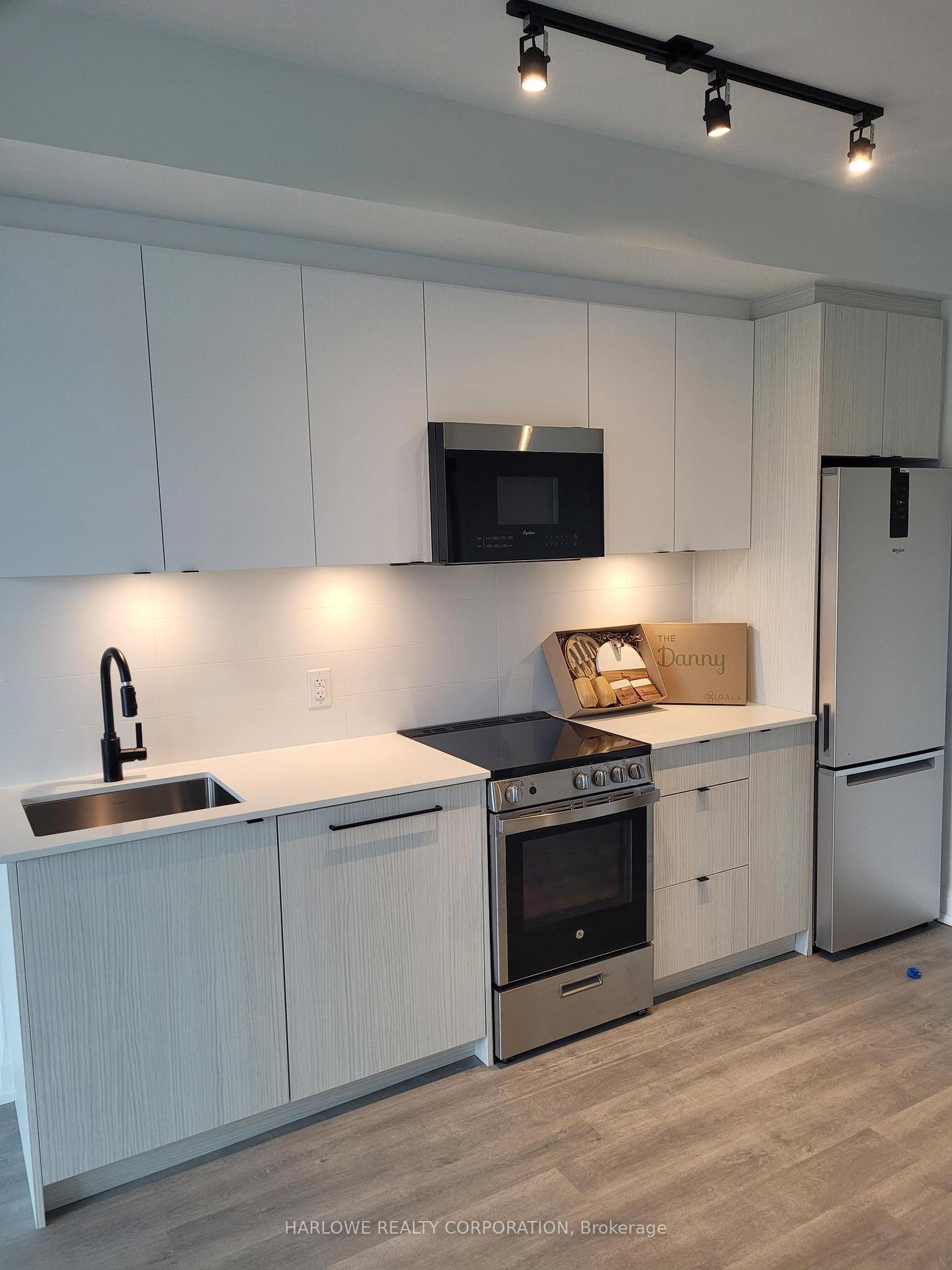 Photo 18 of Unit 412, 2369 Danforth Avenue, Toronto, East End-Danforth — HOMEH