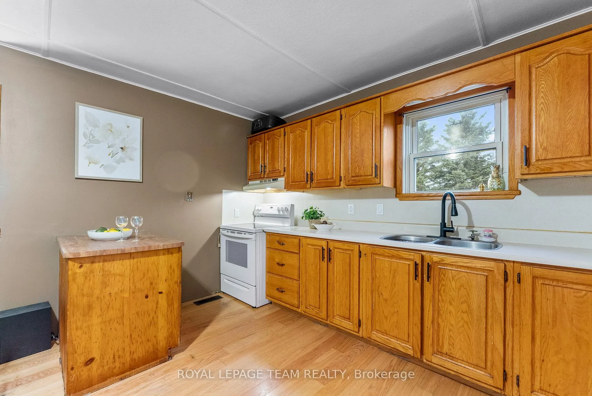Photo 8 of 21 Philip Street, Madawaska Valley, Madawaska Valley — HOMEH
