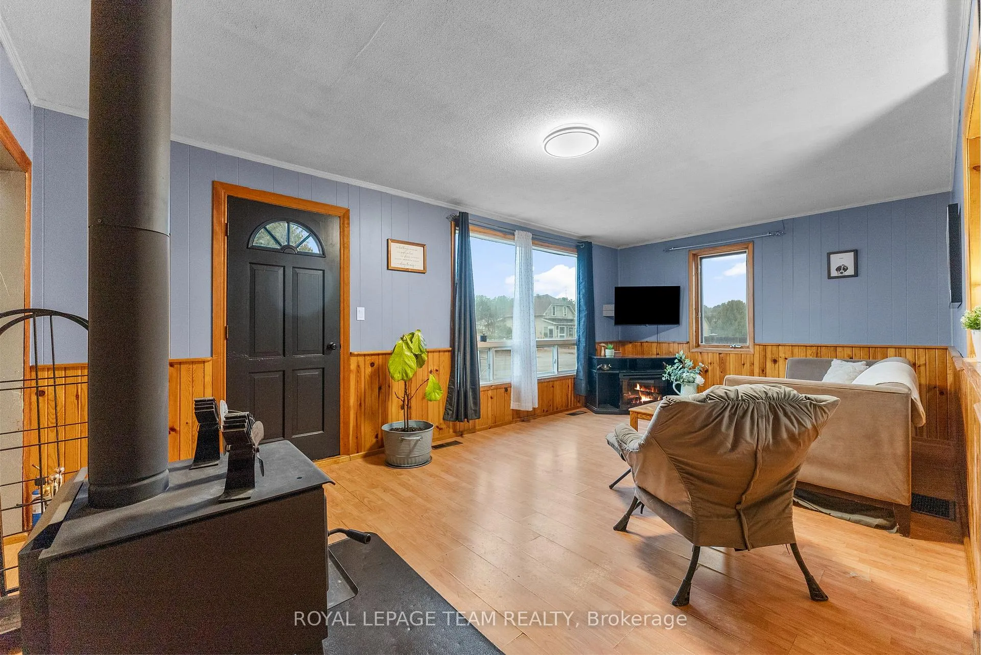 Photo 13 of 21 Philip Street, Madawaska Valley, Madawaska Valley — HOMEH