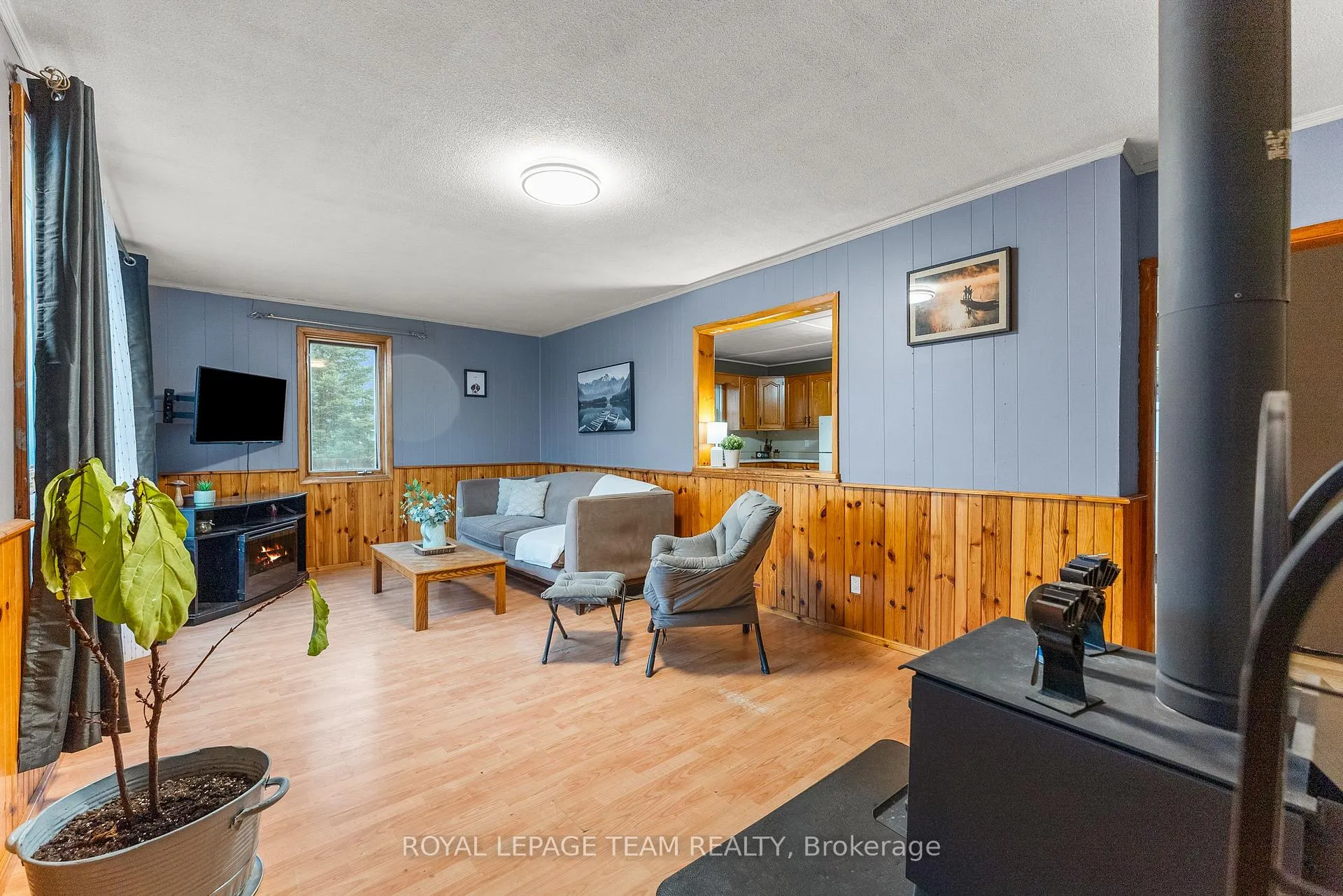 Photo 15 of 21 Philip Street, Madawaska Valley, Madawaska Valley — HOMEH