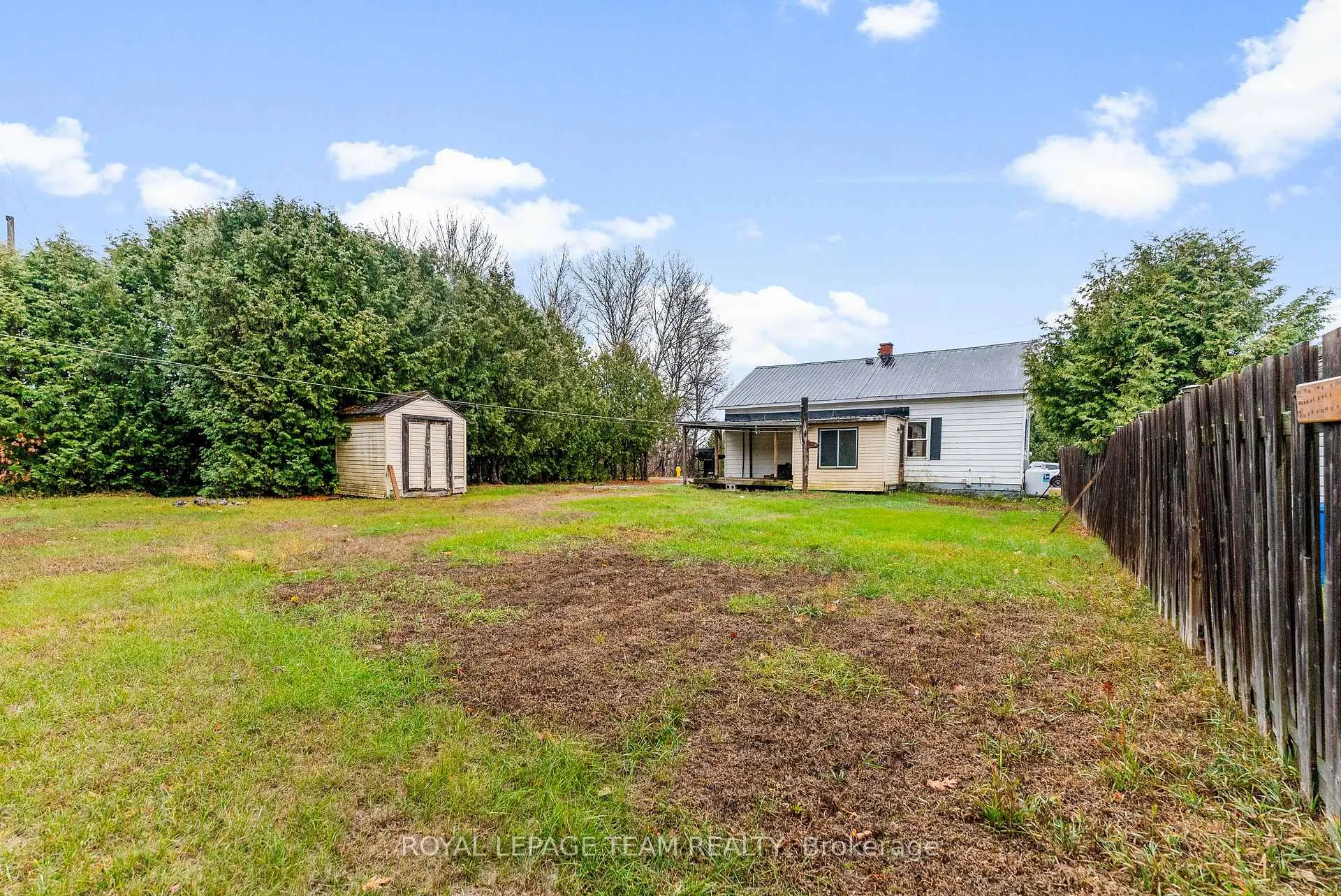 Photo 32 of 21 Philip Street, Madawaska Valley, Madawaska Valley — HOMEH