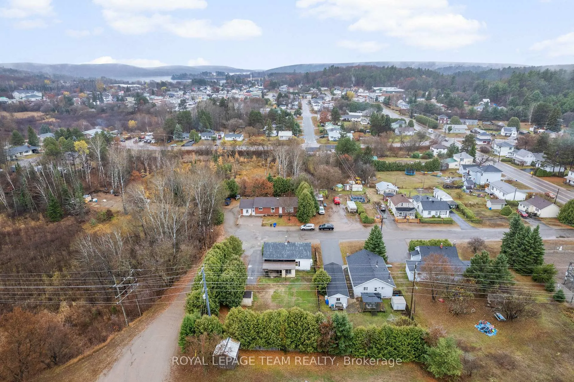 Photo 35 of 21 Philip Street, Madawaska Valley, Madawaska Valley — HOMEH