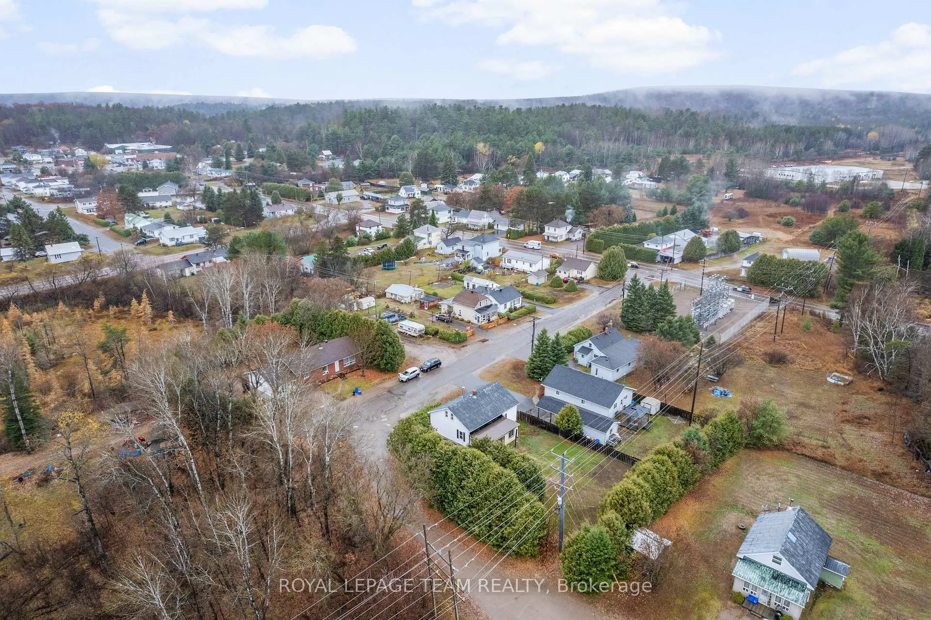 Photo 36 of 21 Philip Street, Madawaska Valley, Madawaska Valley — HOMEH