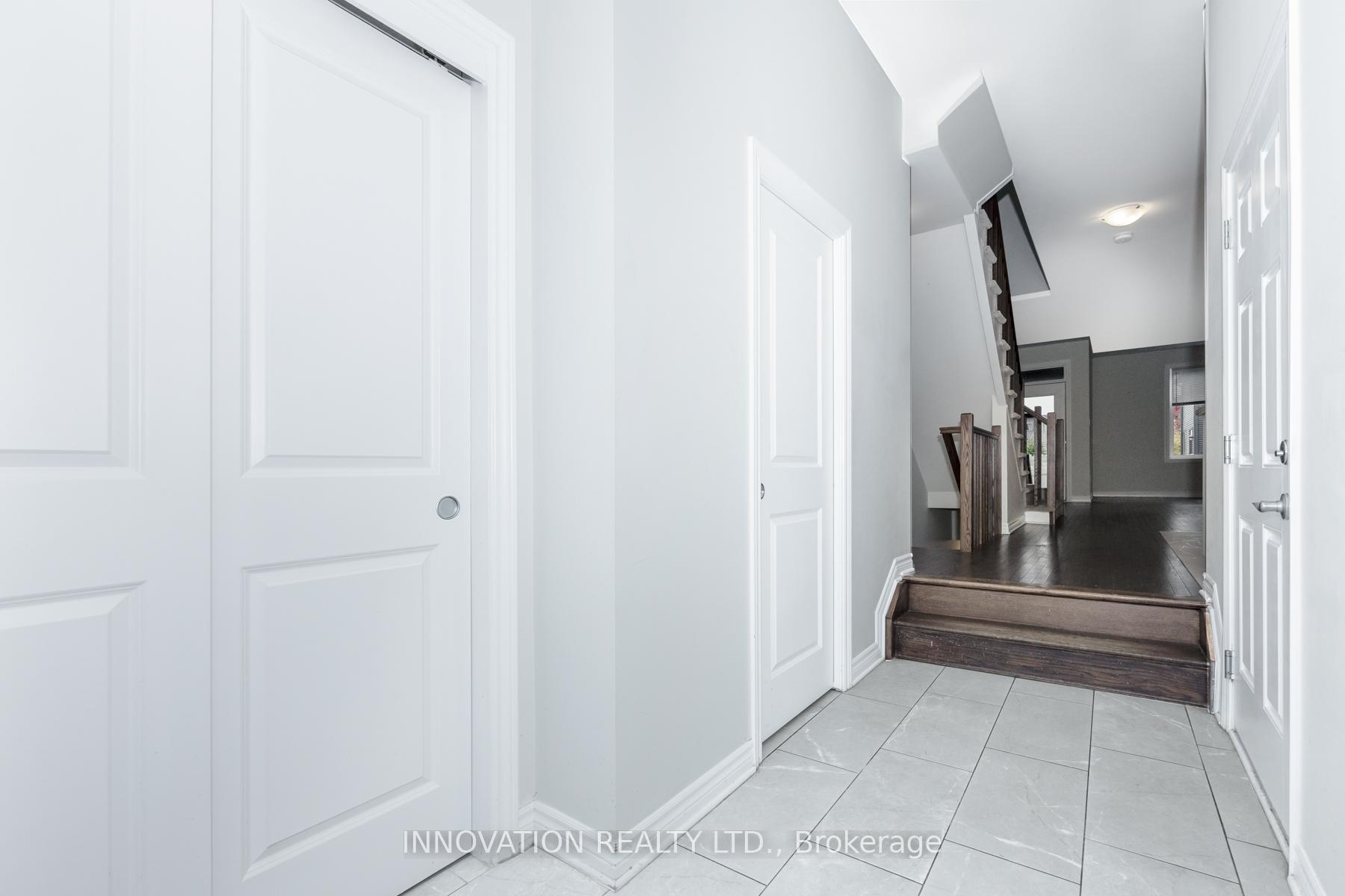 Photo 2 of 79 Rookie Crescent, Ottawa, Kanata - Emerald Meadows/Trailwest — HOMEH