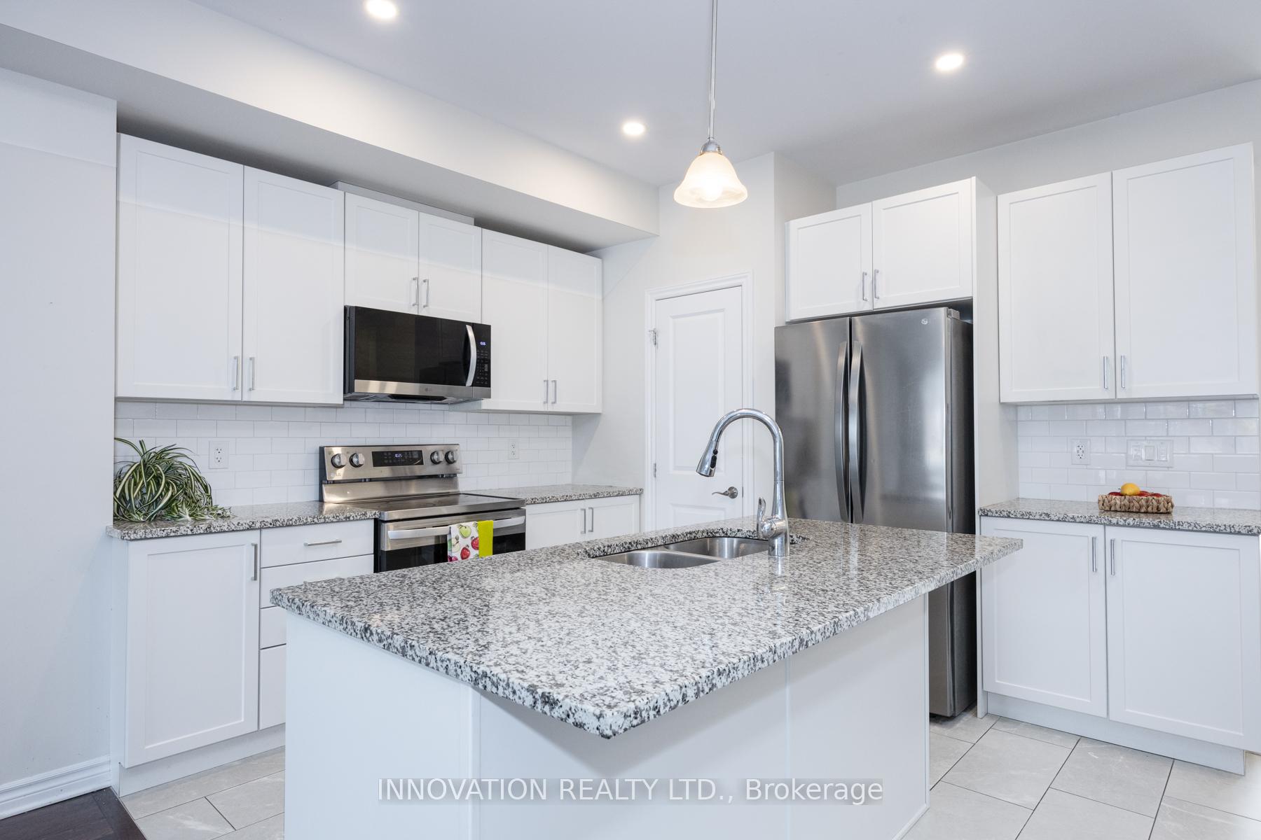 Photo 6 of 79 Rookie Crescent, Ottawa, Kanata - Emerald Meadows/Trailwest — HOMEH