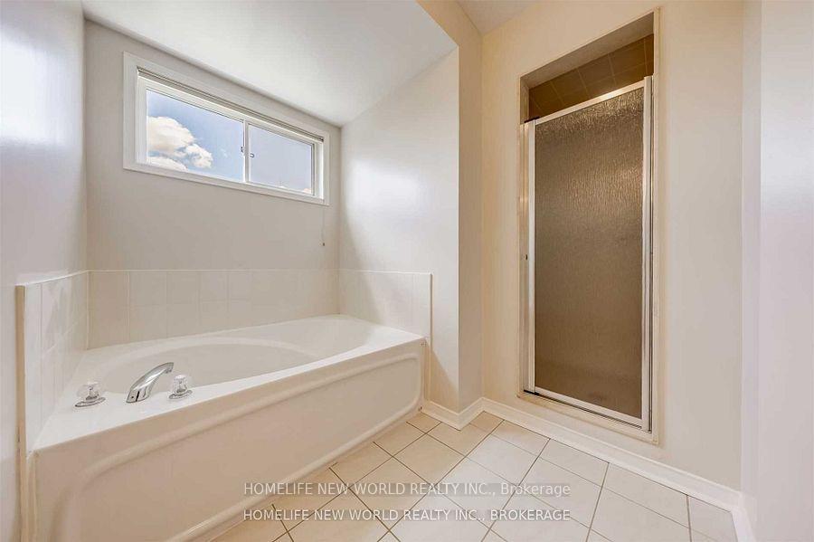 Photo 11 of Unit 140, 18 Clark Avenue W, Vaughan, Crestwood-Springfarm-Yorkhill — HOMEH