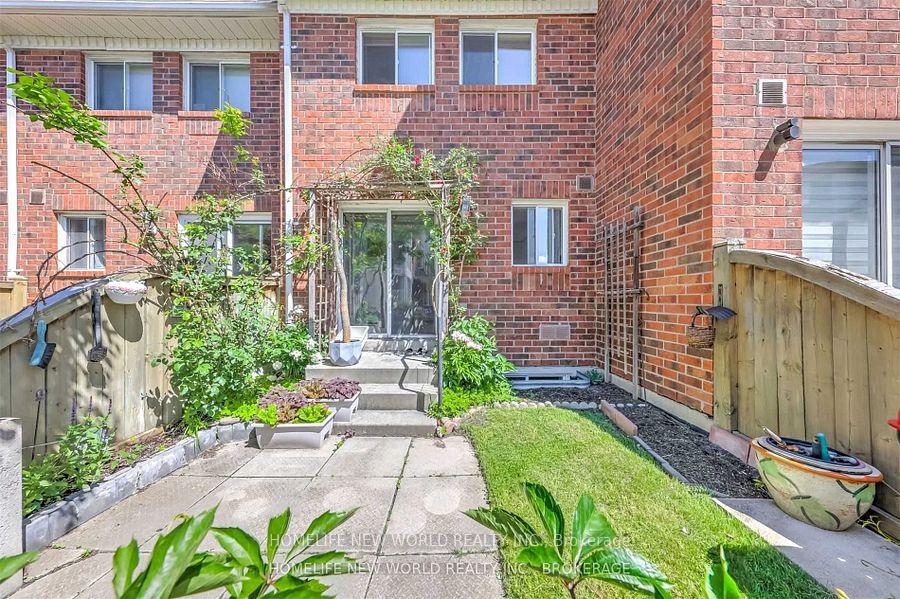 Photo 22 of Unit 140, 18 Clark Avenue W, Vaughan, Crestwood-Springfarm-Yorkhill — HOMEH