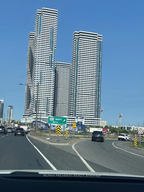 Photo 5 of Unit 4210, 225 Commerce Street, Vaughan, Vaughan Corporate Centre — HOMEH