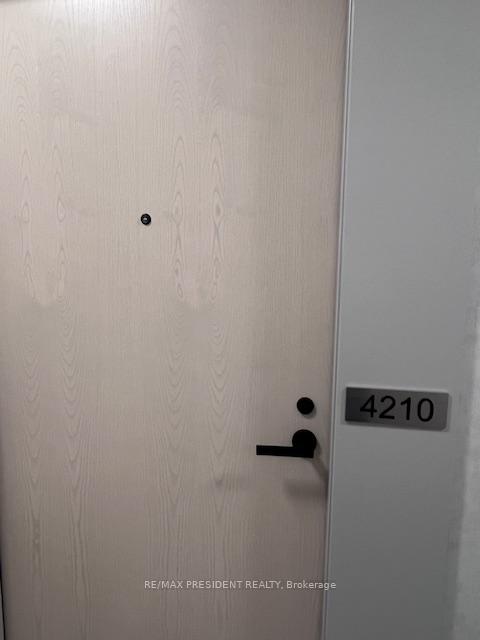 Photo 3 of Unit 4210, 225 Commerce Street, Vaughan, Vaughan Corporate Centre — HOMEH