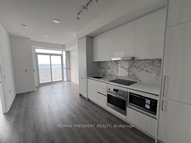 Photo 6 of Unit 4210, 225 Commerce Street, Vaughan, Vaughan Corporate Centre — HOMEH