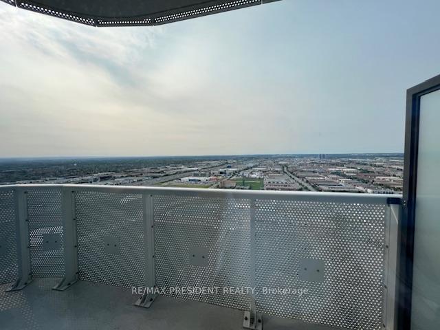 Photo 9 of Unit 4210, 225 Commerce Street, Vaughan, Vaughan Corporate Centre — HOMEH