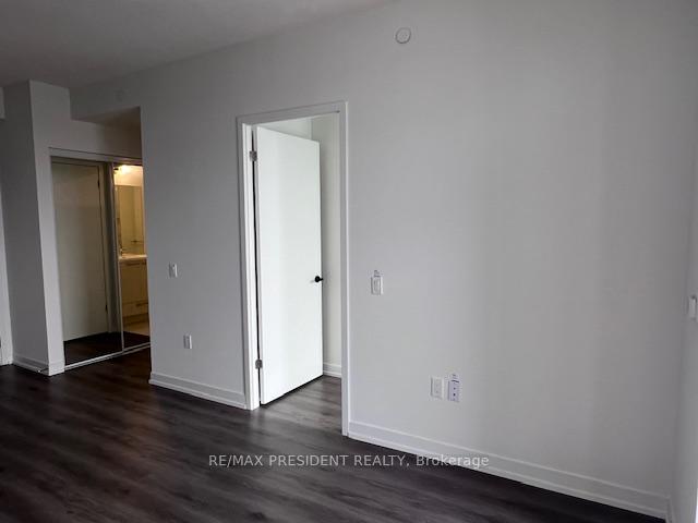 Photo 11 of Unit 4210, 225 Commerce Street, Vaughan, Vaughan Corporate Centre — HOMEH