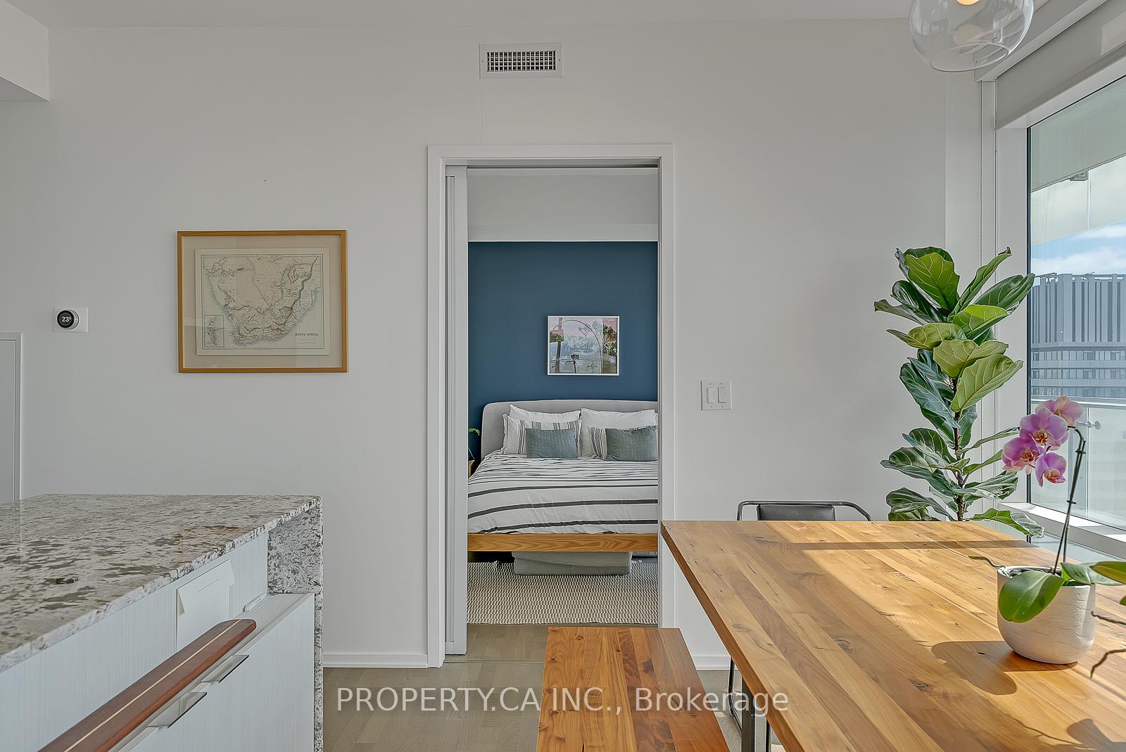 Photo 10 of Unit 5206, 1 Bloor Street E, Toronto, Church-Yonge Corridor — HOMEH