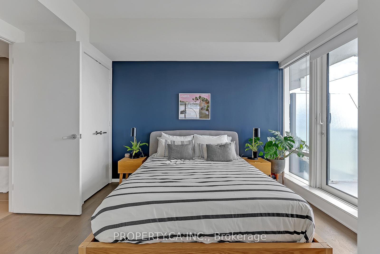 Photo 31 of Unit 5206, 1 Bloor Street E, Toronto, Church-Yonge Corridor — HOMEH