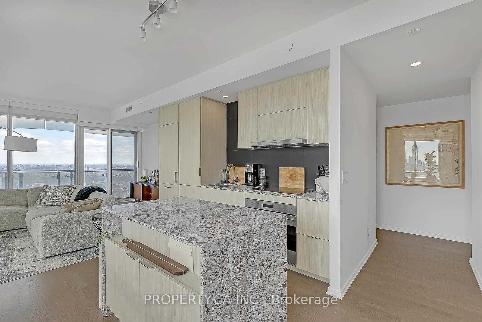 Photo 16 of Unit 5206, 1 Bloor Street E, Toronto, Church-Yonge Corridor — HOMEH