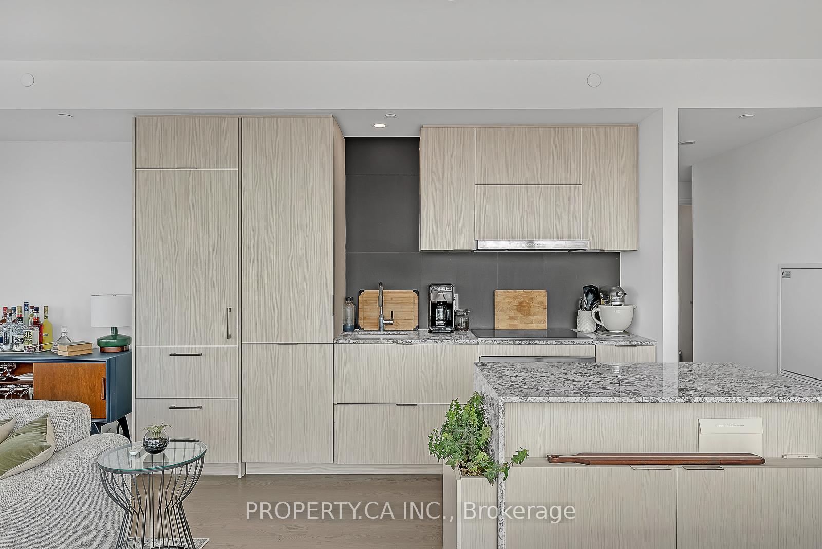 Photo 8 of Unit 5206, 1 Bloor Street E, Toronto, Church-Yonge Corridor — HOMEH