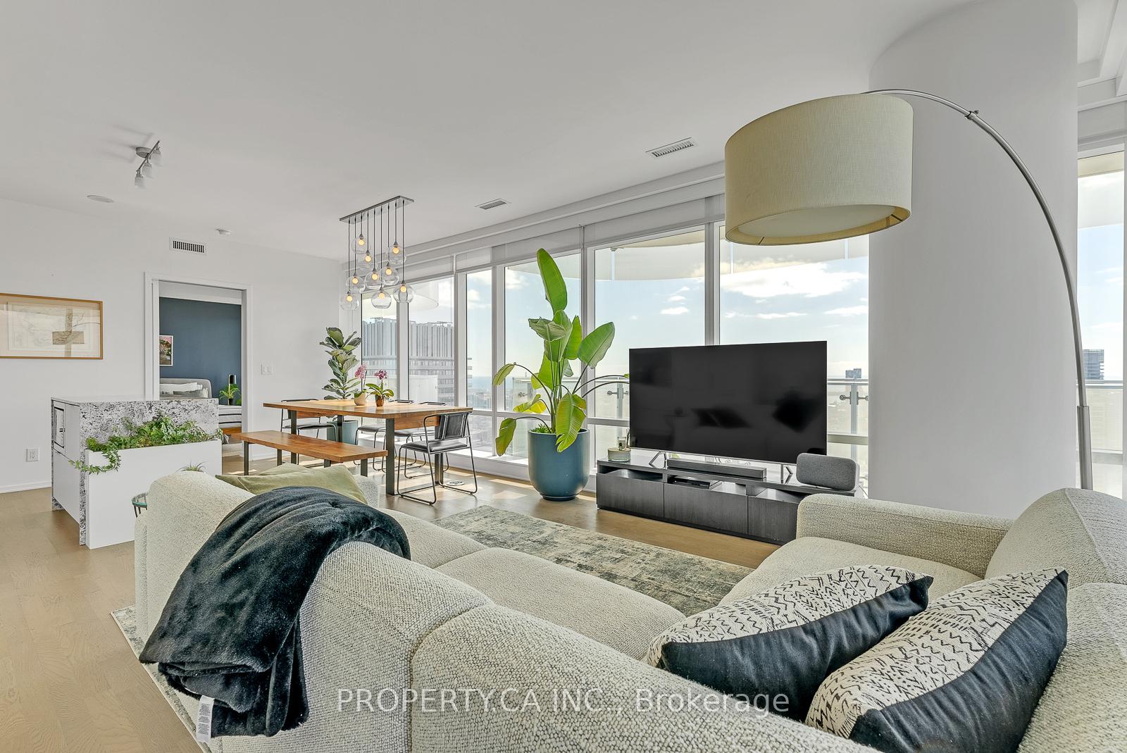 Photo 30 of Unit 5206, 1 Bloor Street E, Toronto, Church-Yonge Corridor — HOMEH
