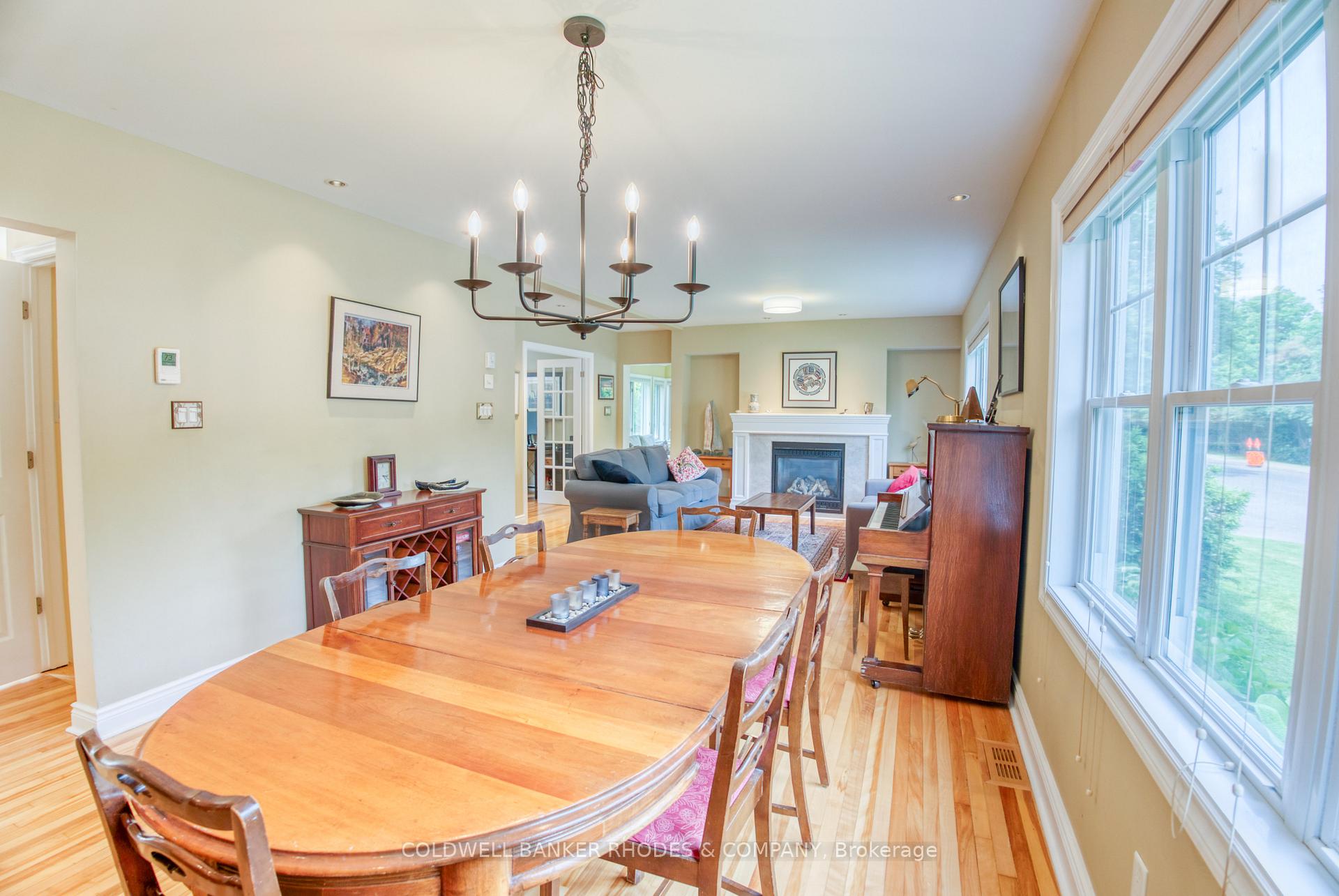 Photo 5 of 26 Sandridge Road, Ottawa, Manor Park — HOMEH