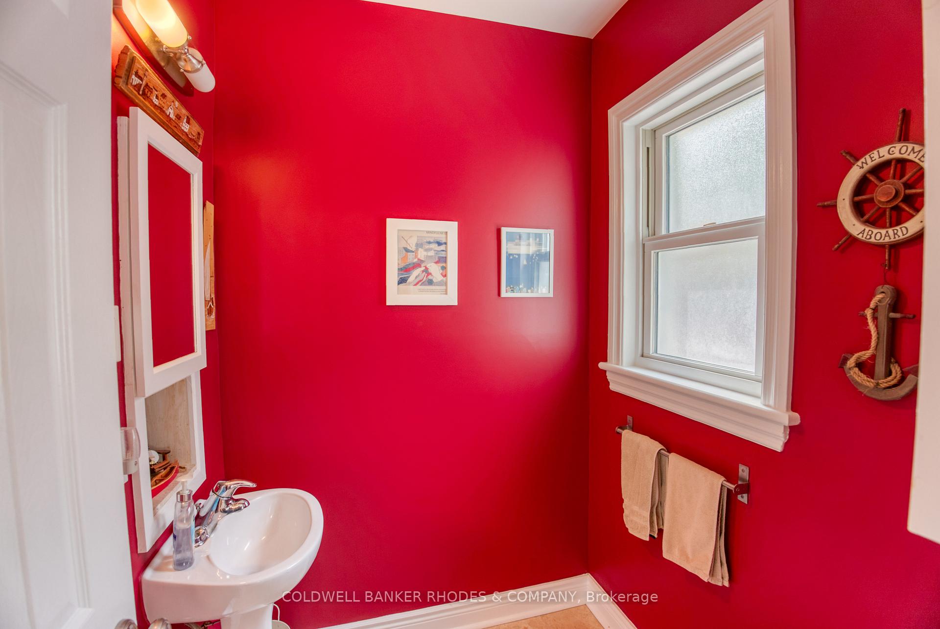 Photo 8 of 26 Sandridge Road, Ottawa, Manor Park — HOMEH