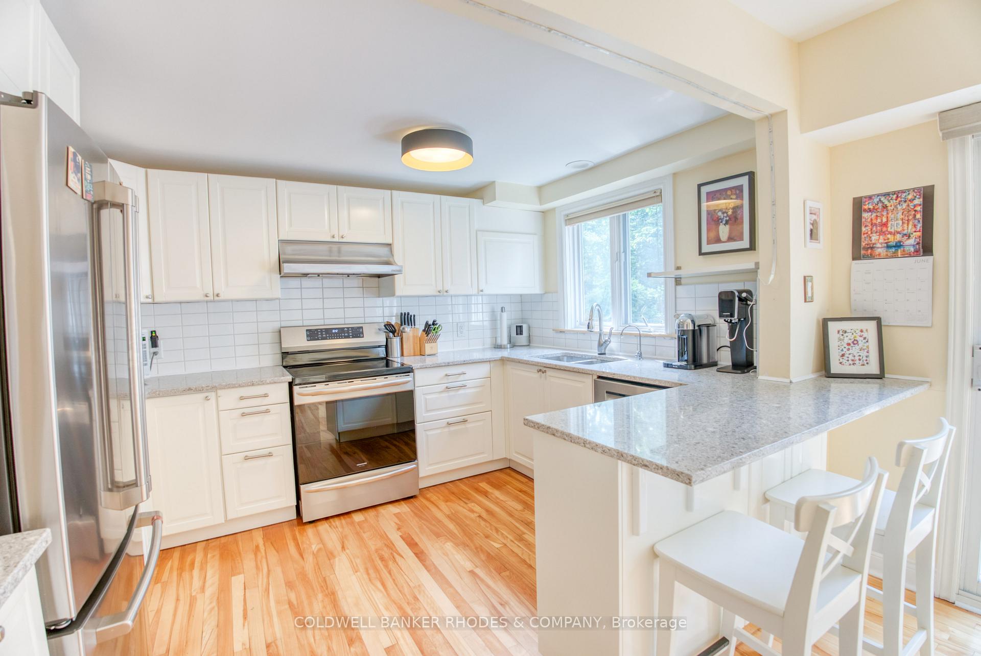 Photo 11 of 26 Sandridge Road, Ottawa, Manor Park — HOMEH