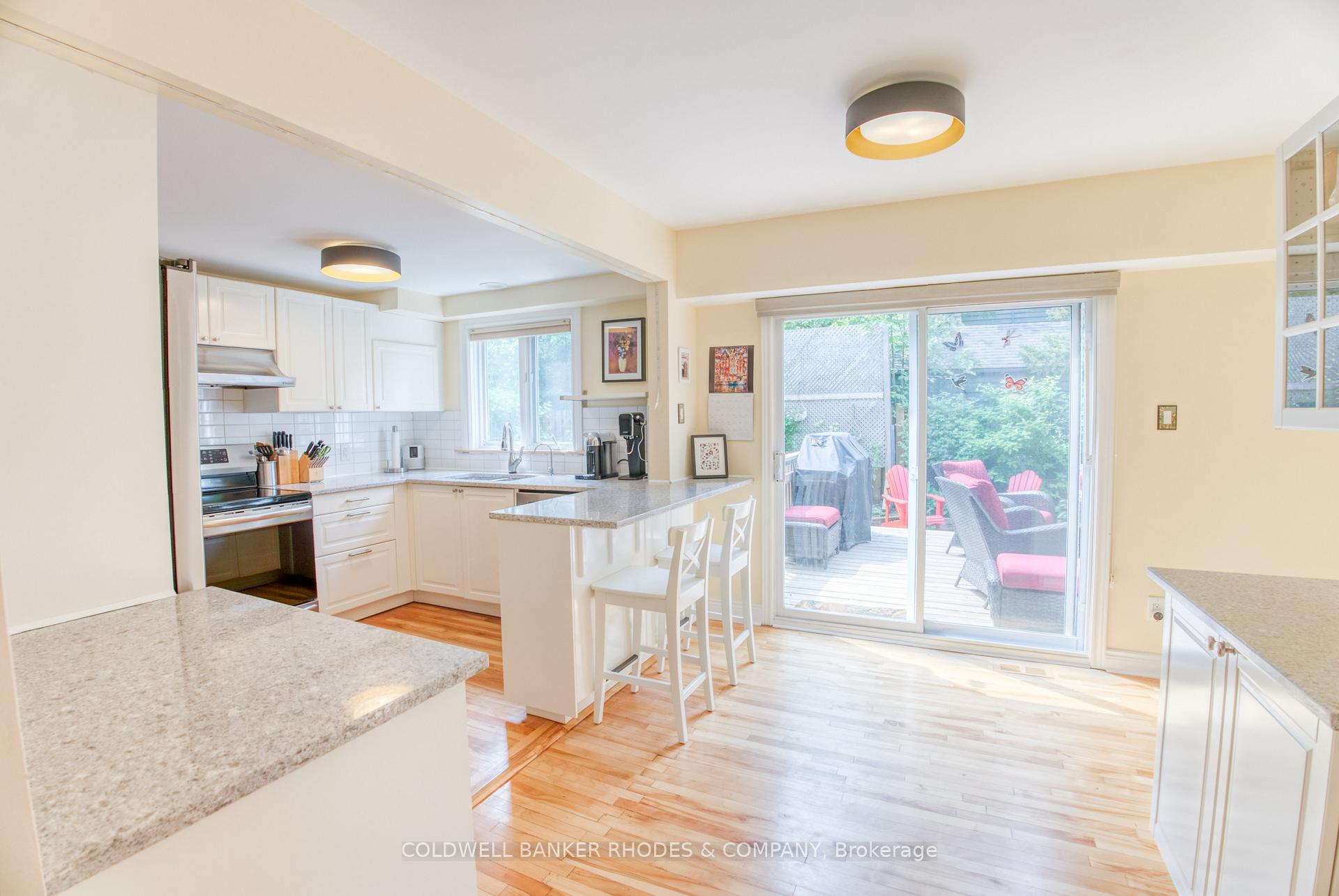 Photo 12 of 26 Sandridge Road, Ottawa, Manor Park — HOMEH